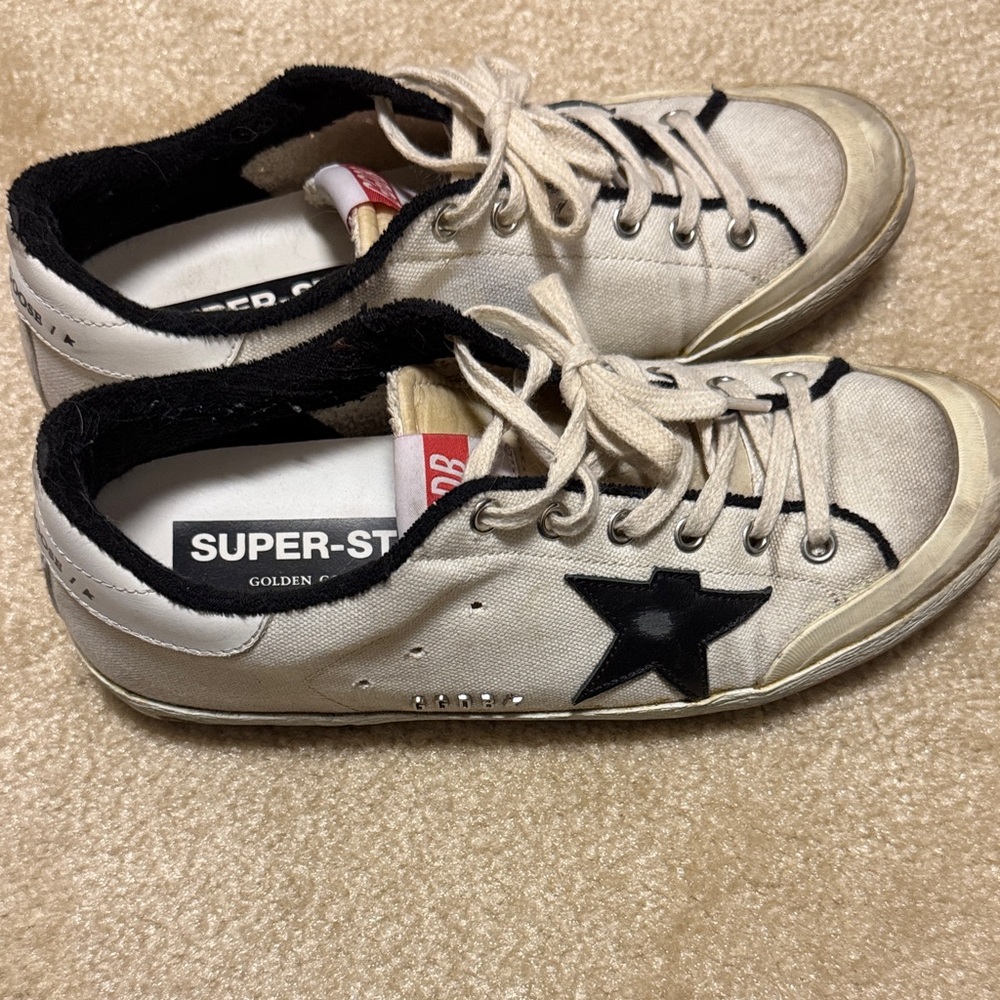 Golden Goose Cream and Black Sneakers - Picture 5 of 6